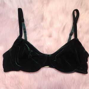 Cacique 36C Green Velvet Wired Bra